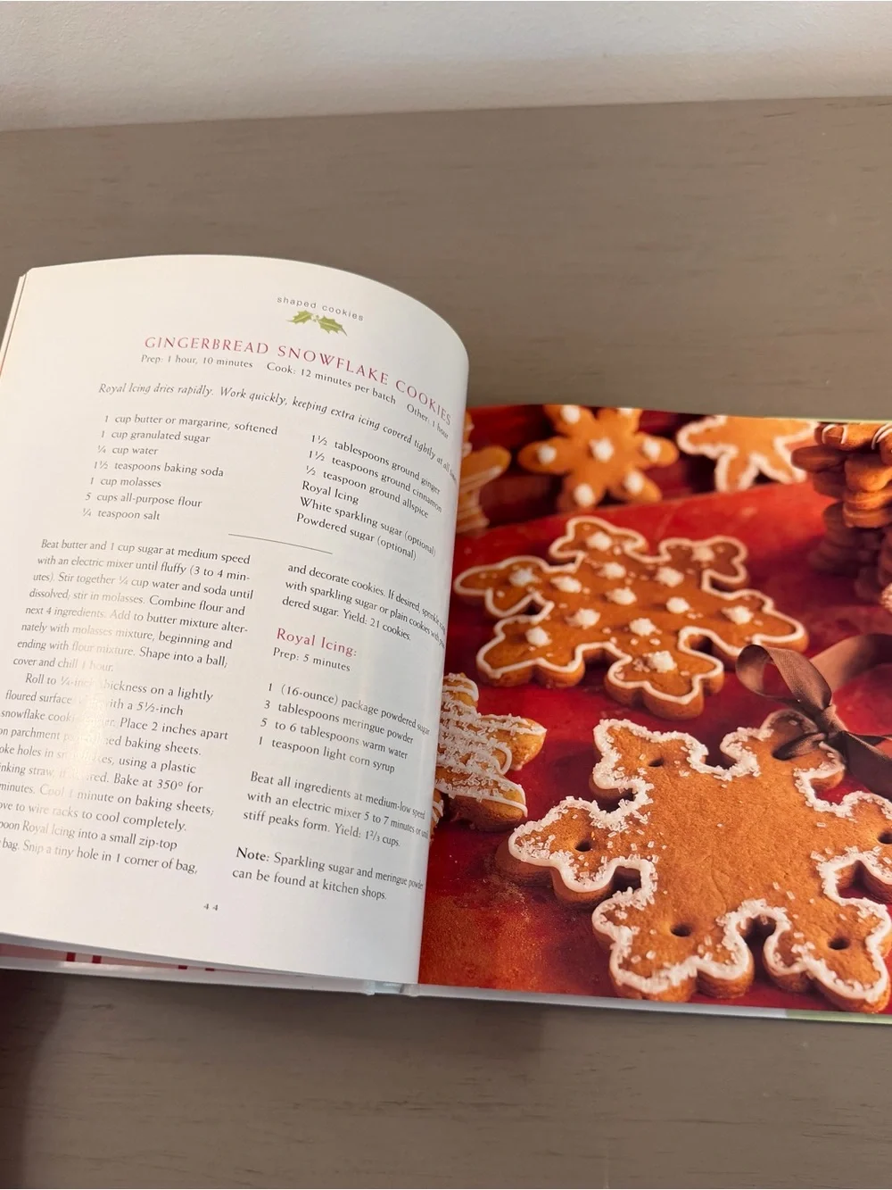 Vintage 2006 Hallmark Christmas Cookies Cookbook Recipes Cook Book Hardcover